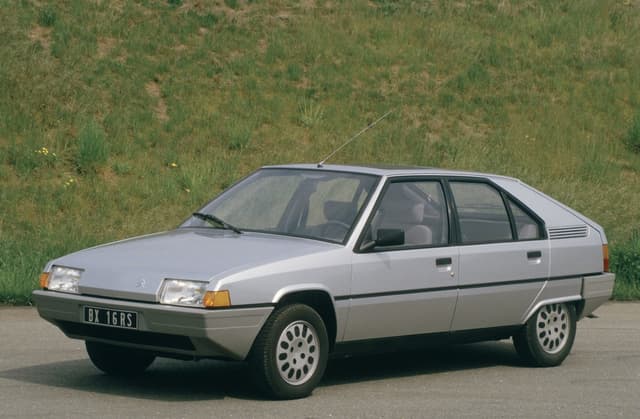 Vehicle photo